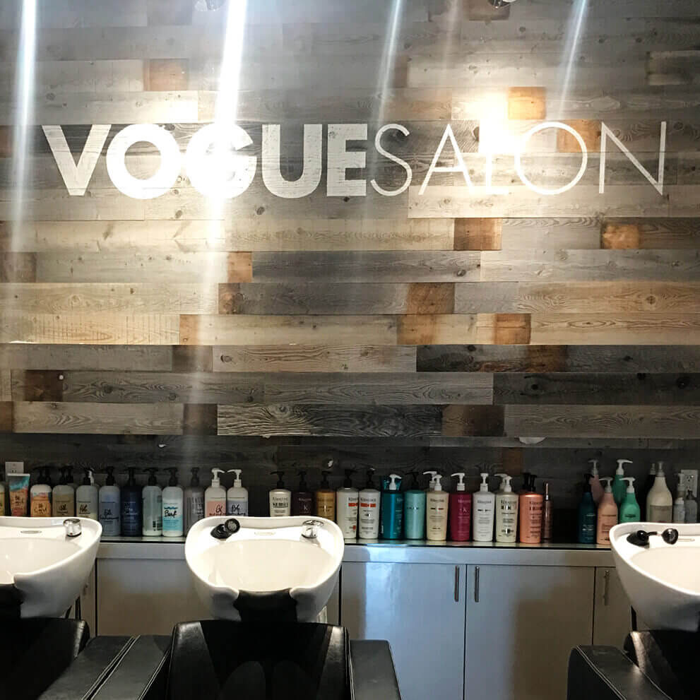 Vouge-Salon-reclaimed-wood-wall-laguna-beach