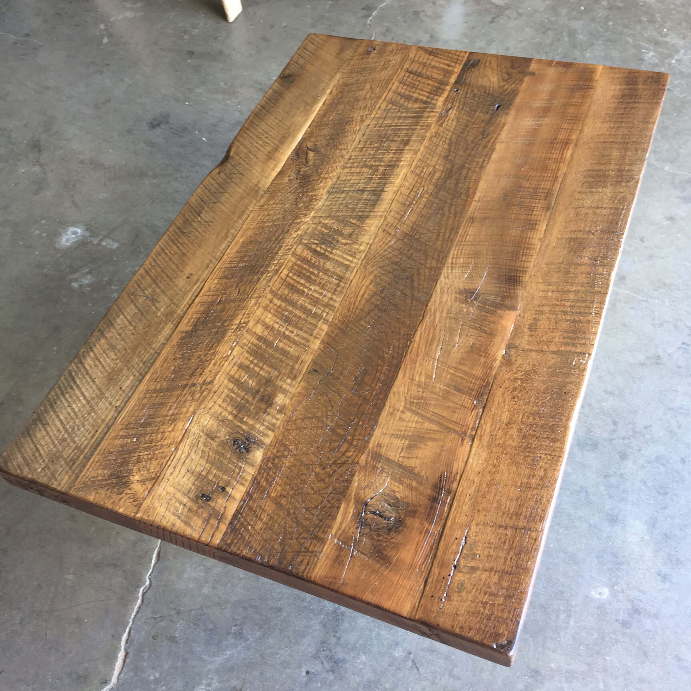 finished-recycled-barn-wood-coffee-table