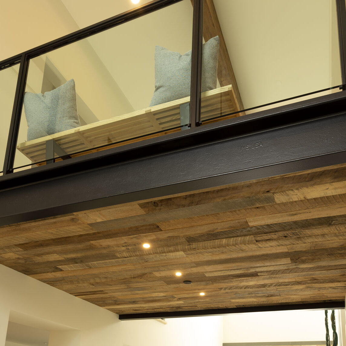 reclaimed-wood-steel-girders